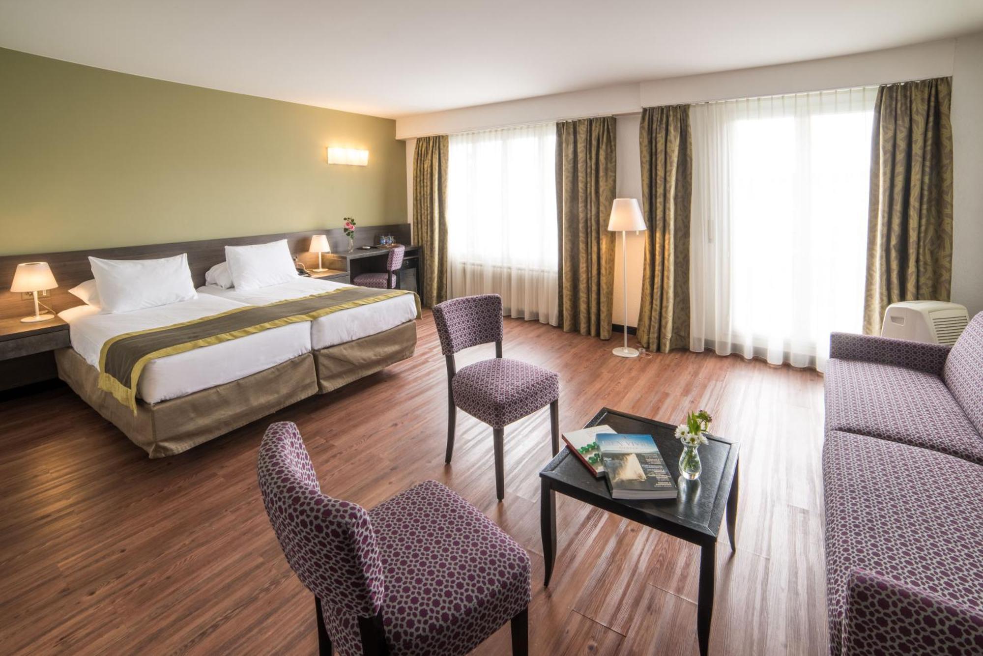 Hotel Montana Genebra Quarto foto